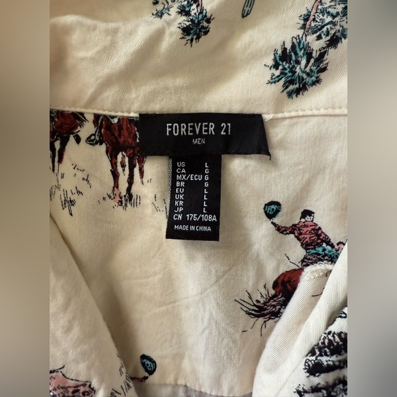 Forever 21 Short Sleeve Button Down Cowboy Print Graphic Shirt Men’s Large - Picture 3 of 7